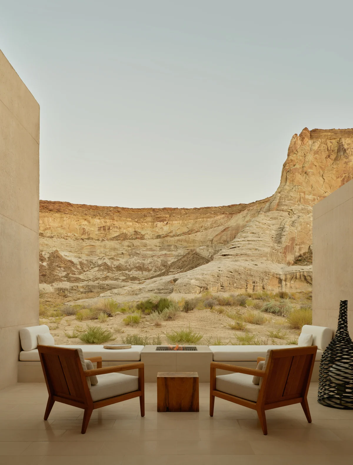 Suíte Girijaala do Amangiri com vista para as rochas do deserto
