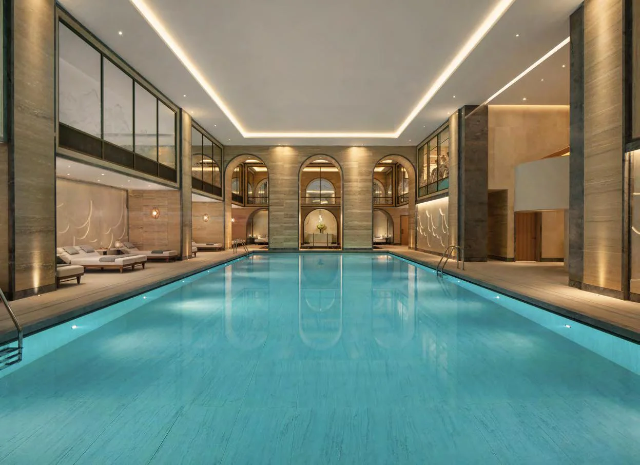 Piscina interna do Guerlain Spa no Raffles London at The OWO